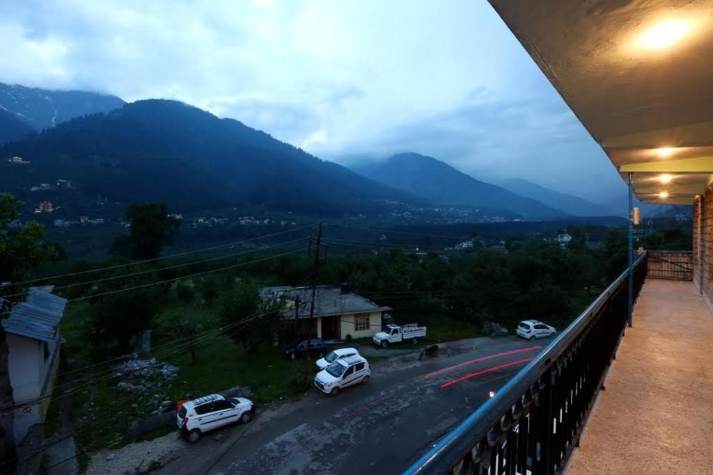 Olive County Resort Manāli エクステリア 写真