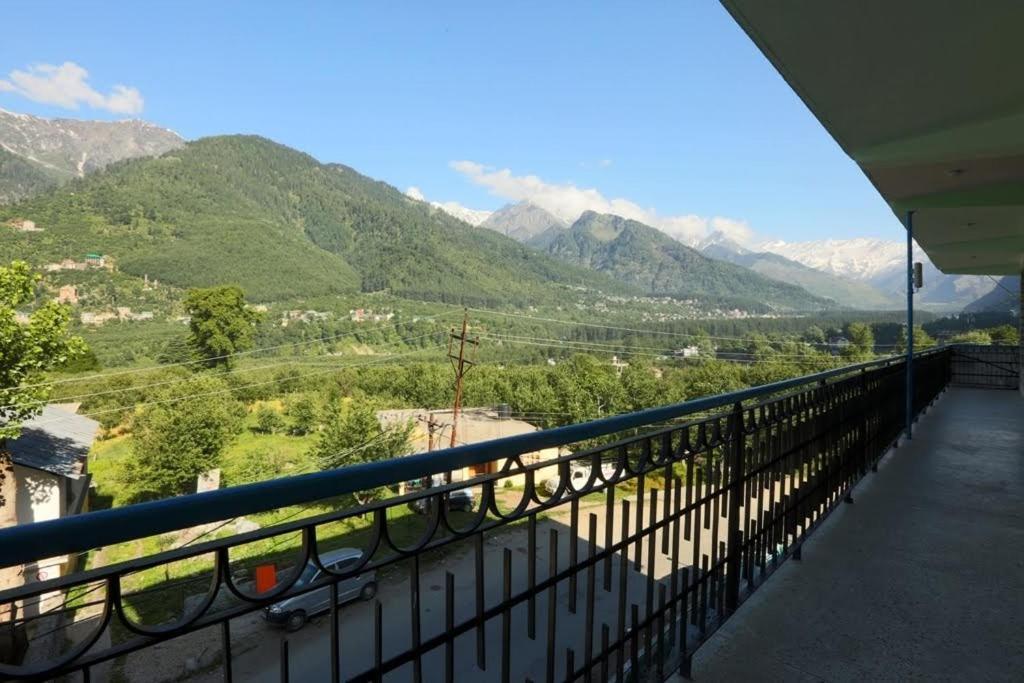 Olive County Resort Manāli エクステリア 写真